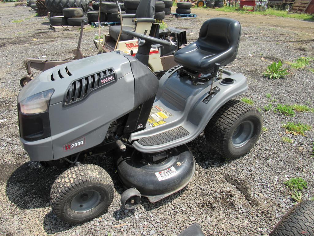 Craftsman LT2000 42" Riding Mower, 20 HP Briggs