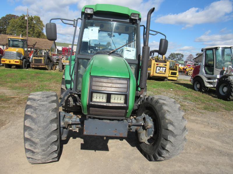 Montana T-7074 Tractor, 4WD, JD Dsl Engine,