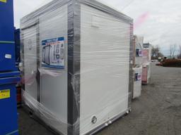 Bastone Mobile Unisex Toilet New