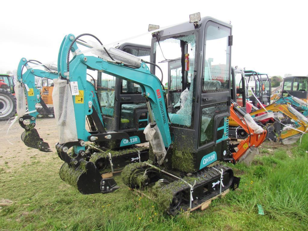 AGT QH13R Excavator w/Cab