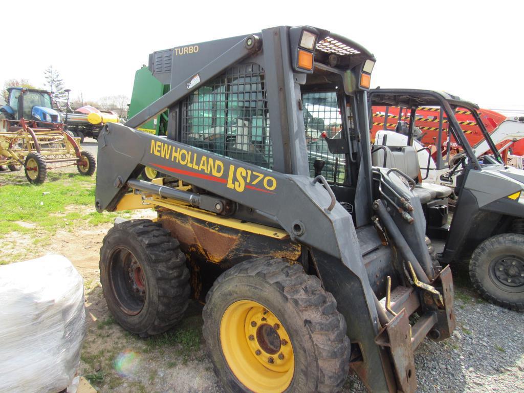 Nh LS170 Skidsteer, Enclosed Cab, Heat, NO Door,