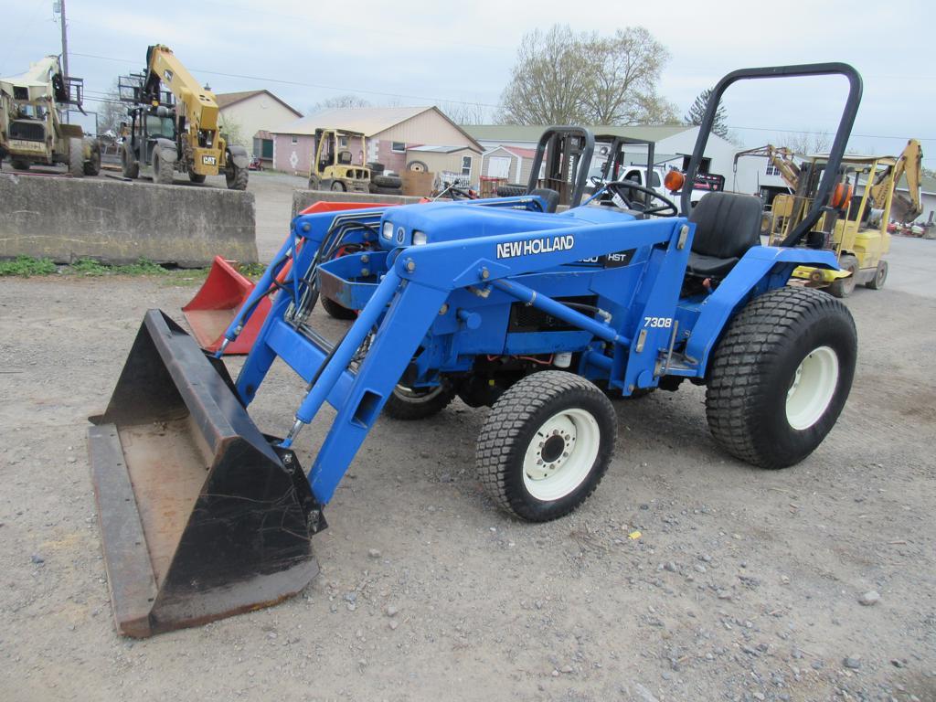 NH TC30 4WD Tractor w/Loader