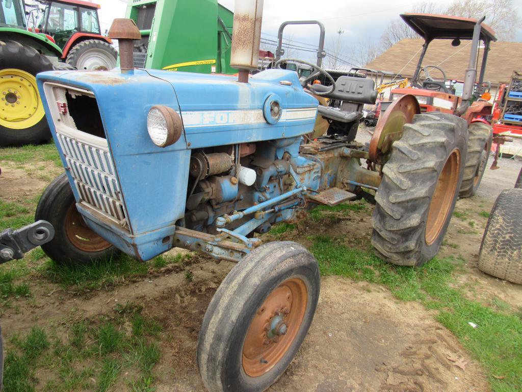 Ford 3000 Tractor, S.O.S., Gas