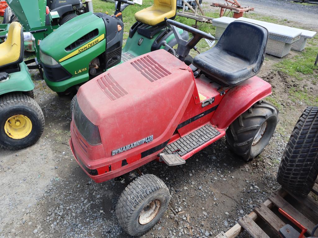 Lawn Chief Riding Tractor (non-running)