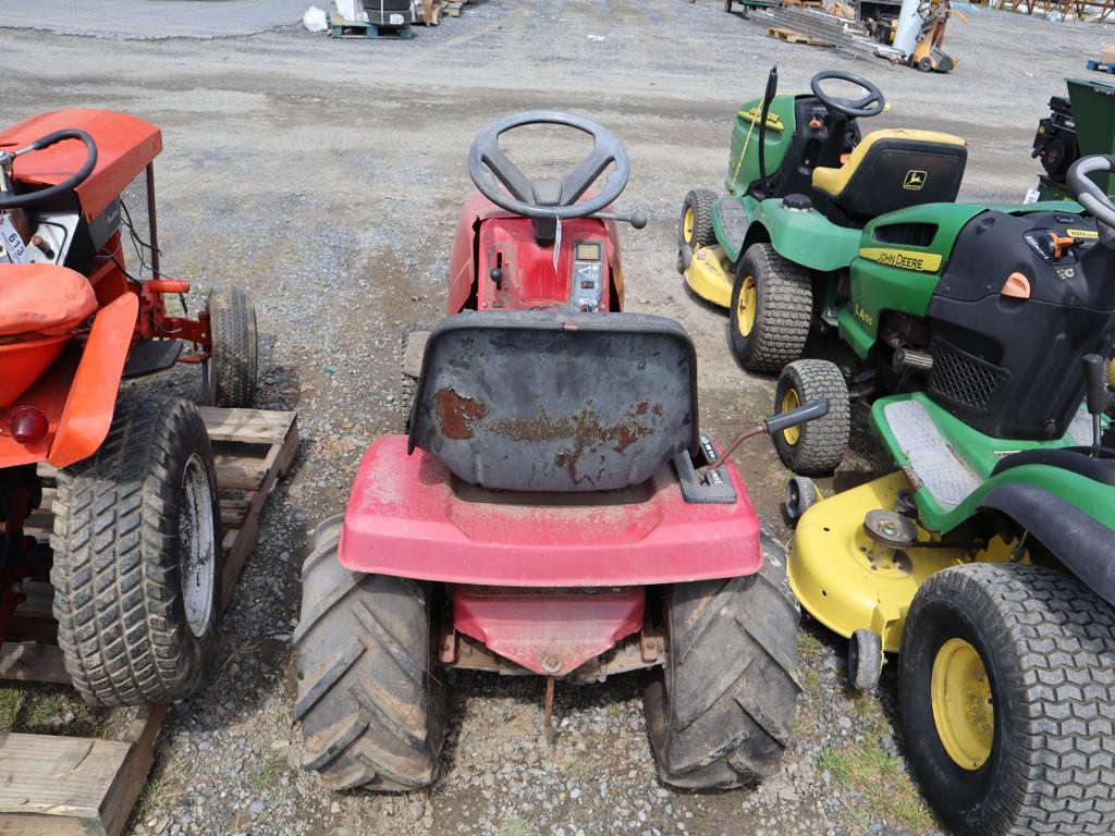 Lawn Chief Riding Tractor (non-running)