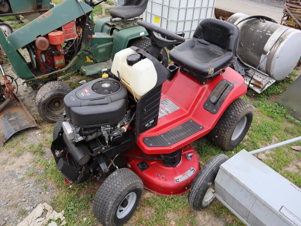 Toro Tractor (non-running)