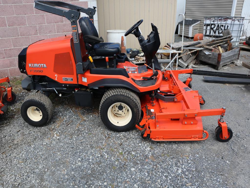 Kubota F3990 Zero Turn Mower w/ 72" Deck