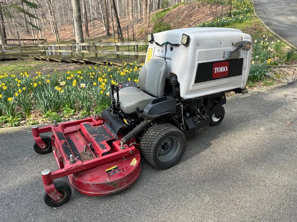 Toro 48" Mower w/Hopper