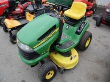 JD LA105 Riding Mower