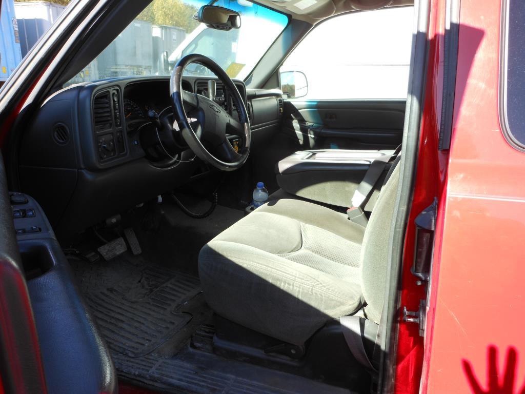 2004 CHEVROLET 2500 LS PICKUP 4x4, Red, Automatic, Gas, Extended Cab, Weste