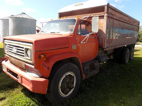 ’73 Chevy C-65 grain truck