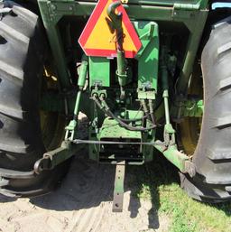 1969 JD 4020 w/ 148 loader, Hiniker cab