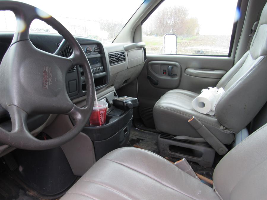 2000 GMC 3500 cargo van