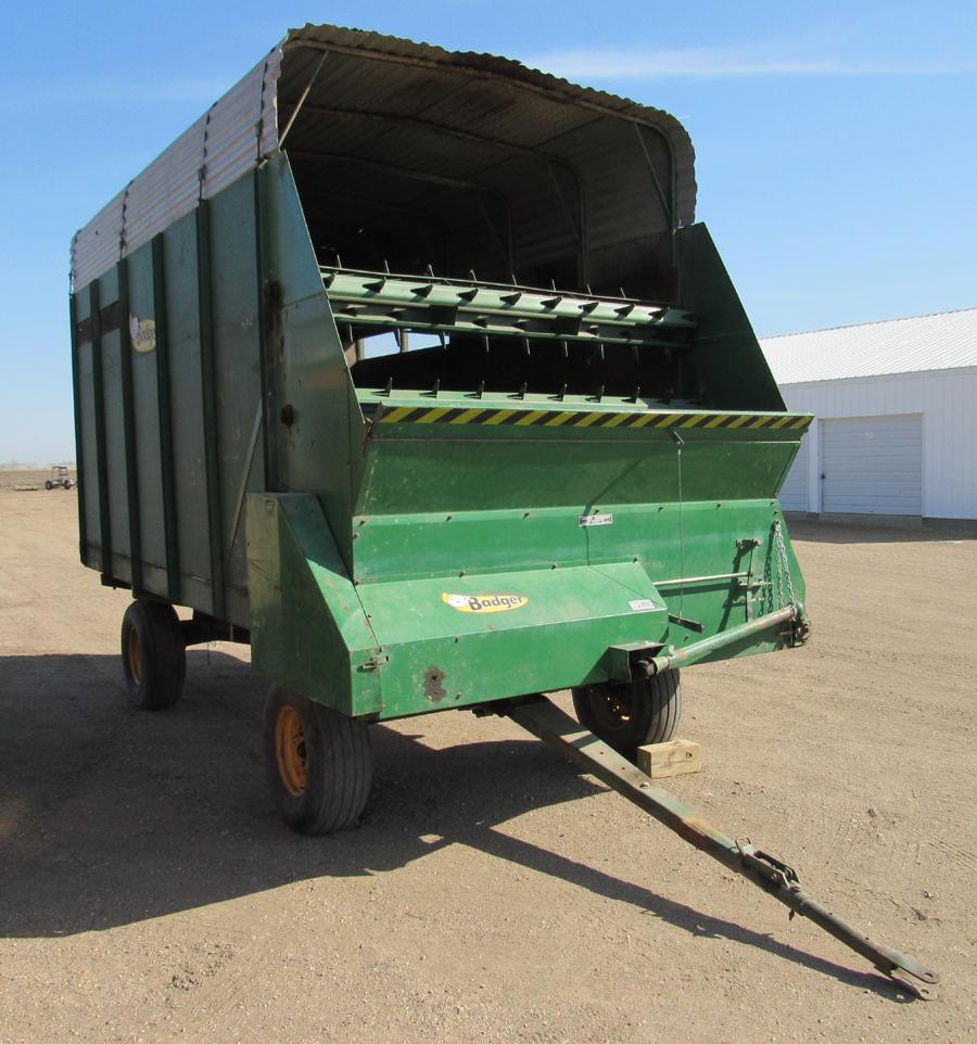 Badger 14' silage box