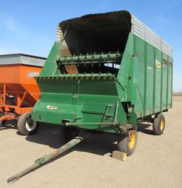 Badger 14' silage box