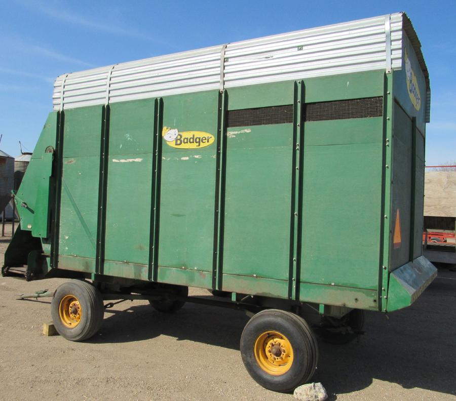 Badger 14' silage box