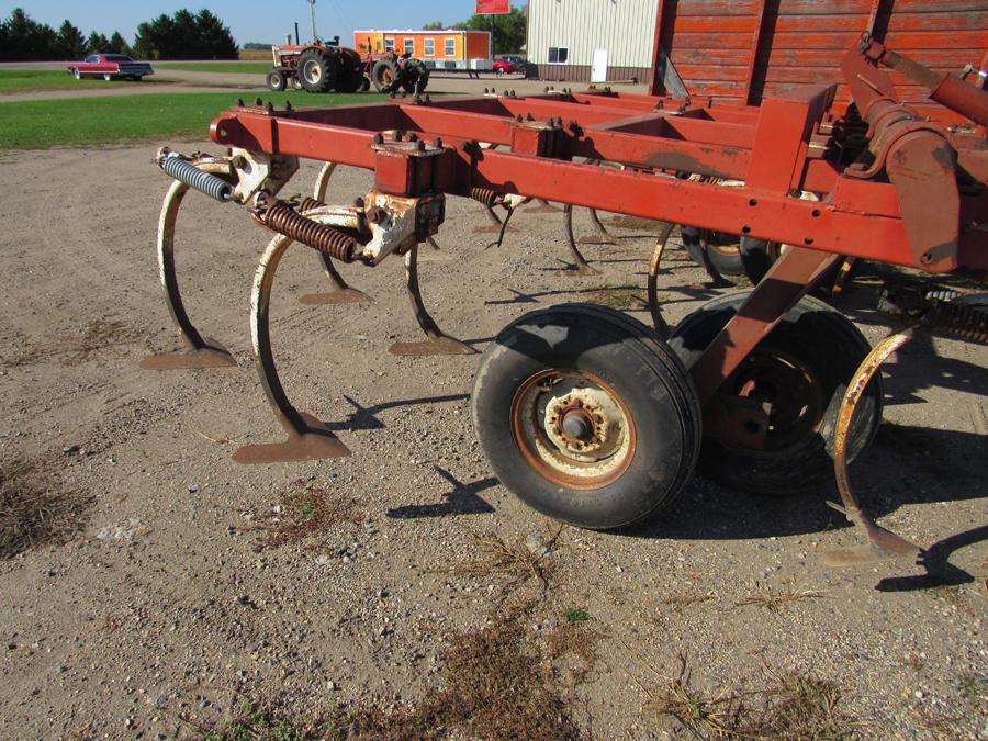 Wilrich chisel plow