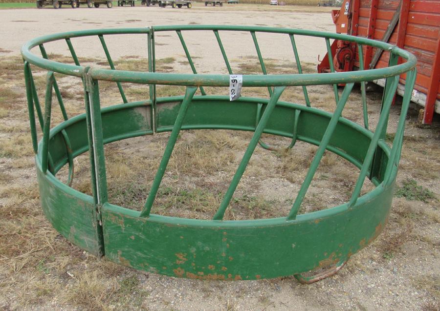 round bale feeder