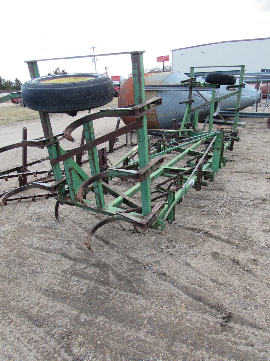 chisel plow