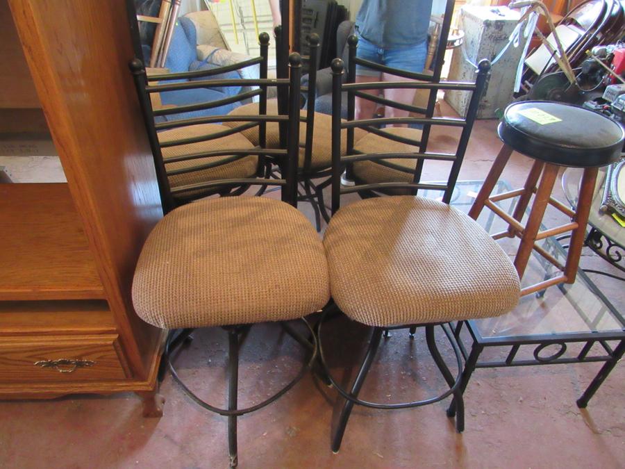 Coffee Table, 3 Stools, Mirror