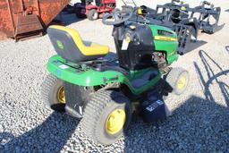 JD LA115 Mower