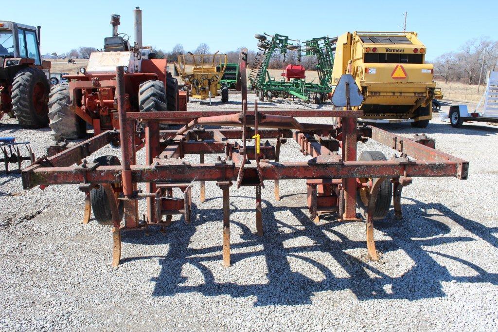 MF Chisel Plow