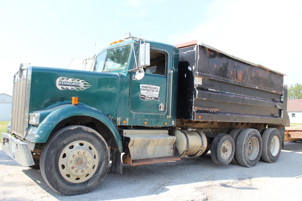 ‘84 Kenworth W900