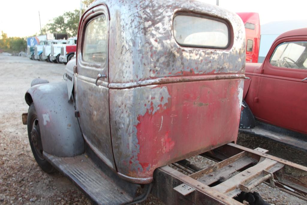 ‘41 Chevy 2 Ton