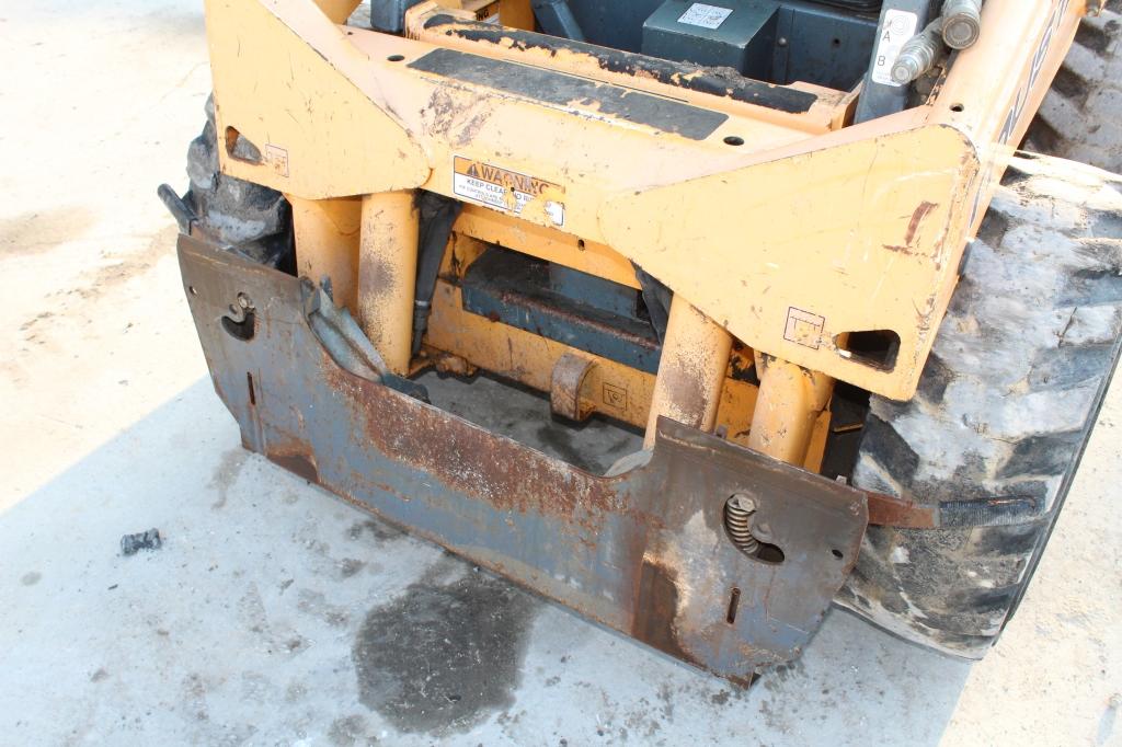 ‘06 Mustang 2044 Skid Steer