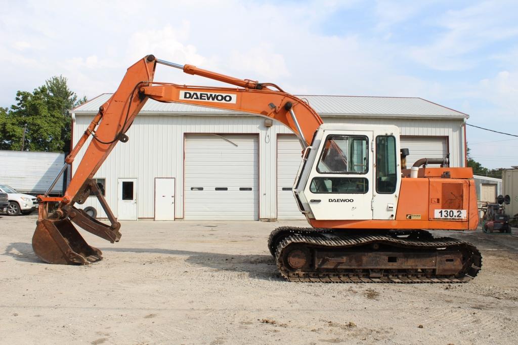 ‘94 Daewoo DH130-2 Excavator