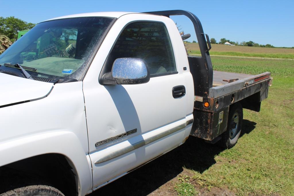 '02 GMC 2500 truck