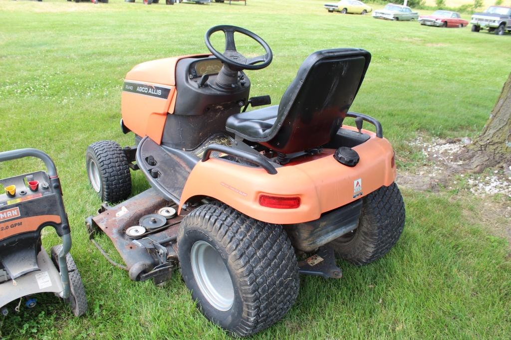 Agco Allis 2024D riding mower