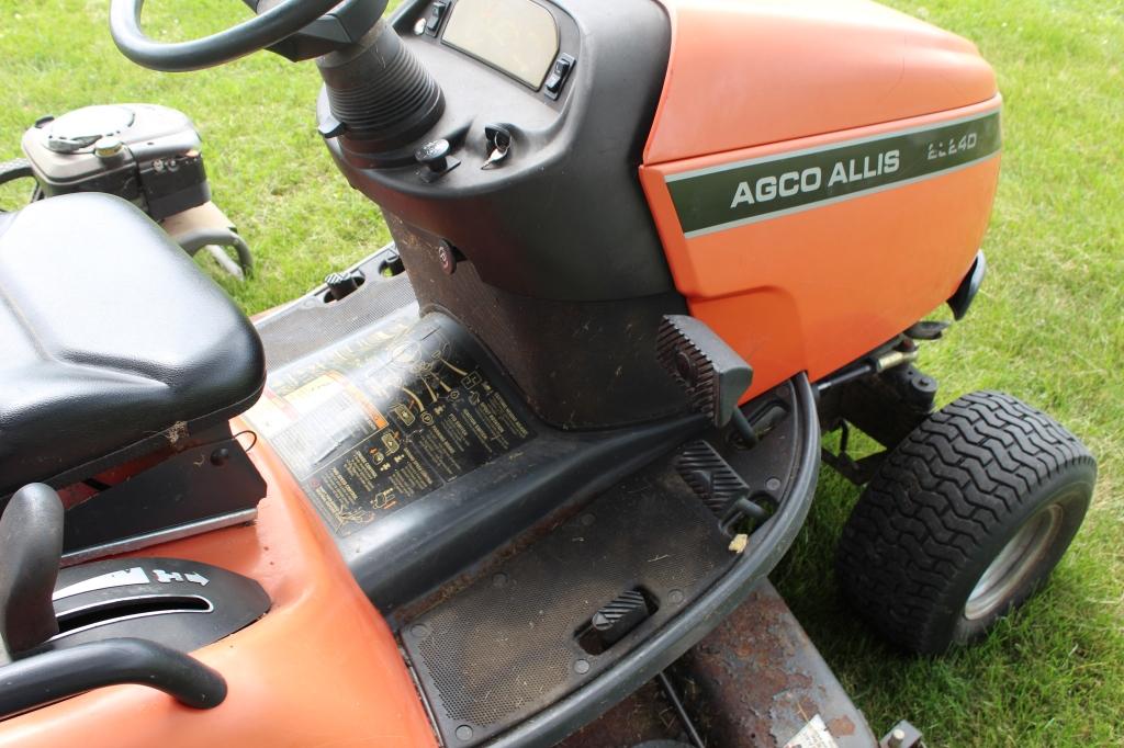 Agco Allis 2024D riding mower