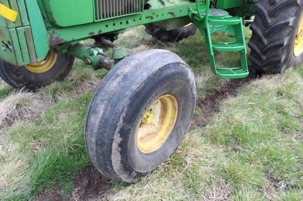 1971 John Deere 4320 2wd tractor