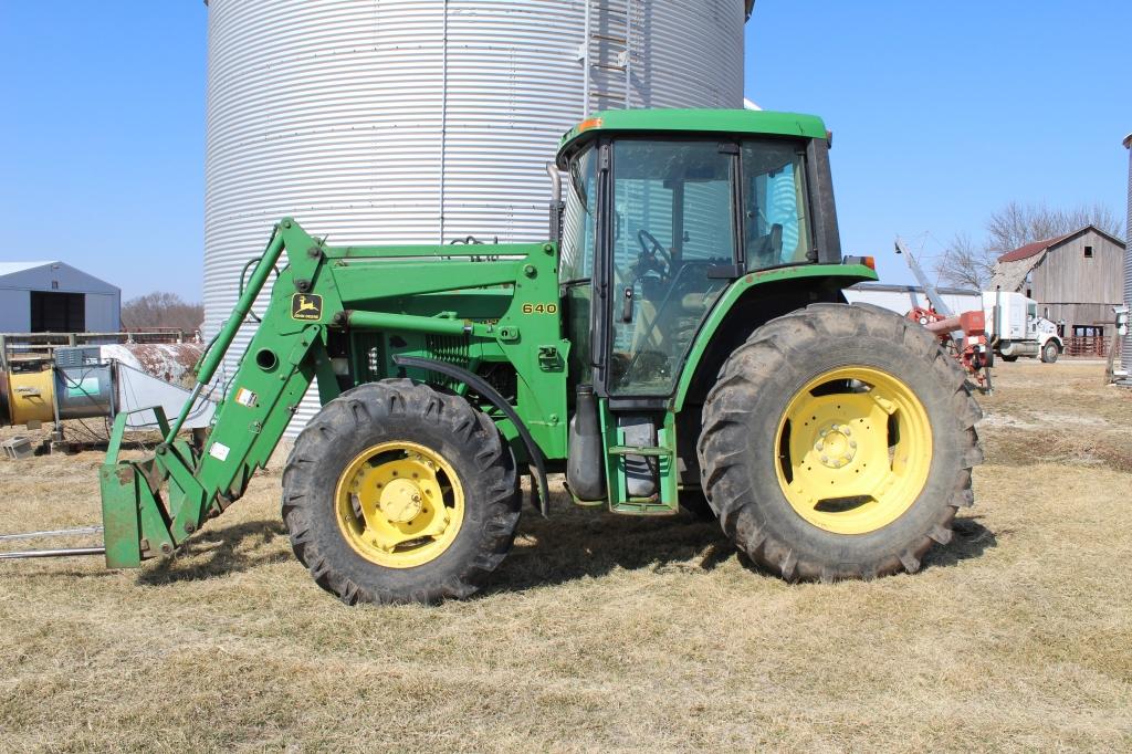 1999 John Deere 6410 MFWD tractor