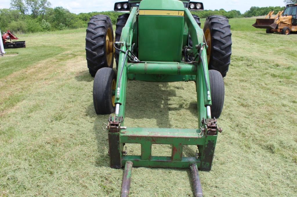 1979 John Deere 4440 2wd tractor