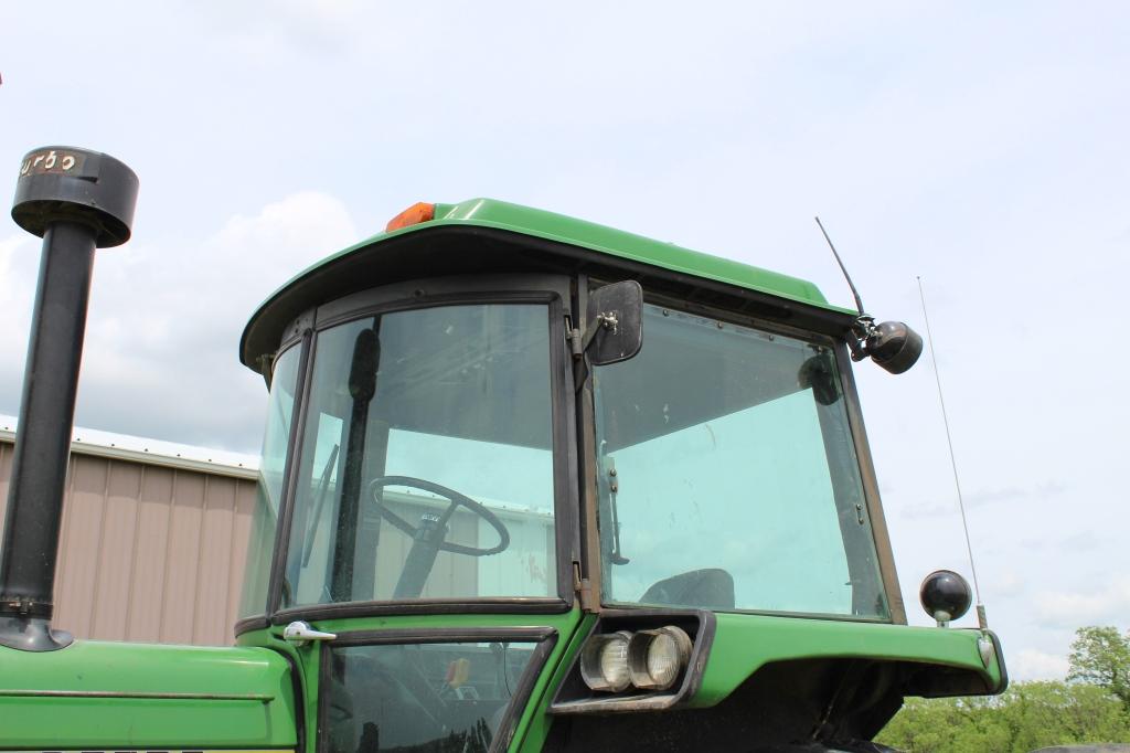 1979 John Deere 4440 2wd tractor