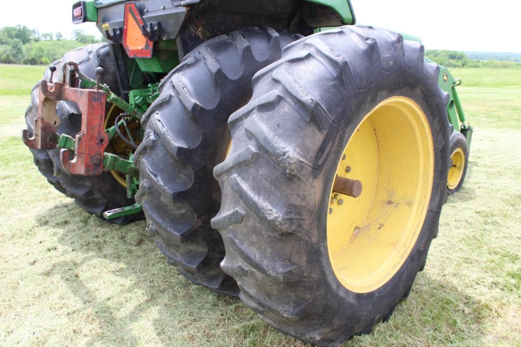 1979 John Deere 4440 2wd tractor