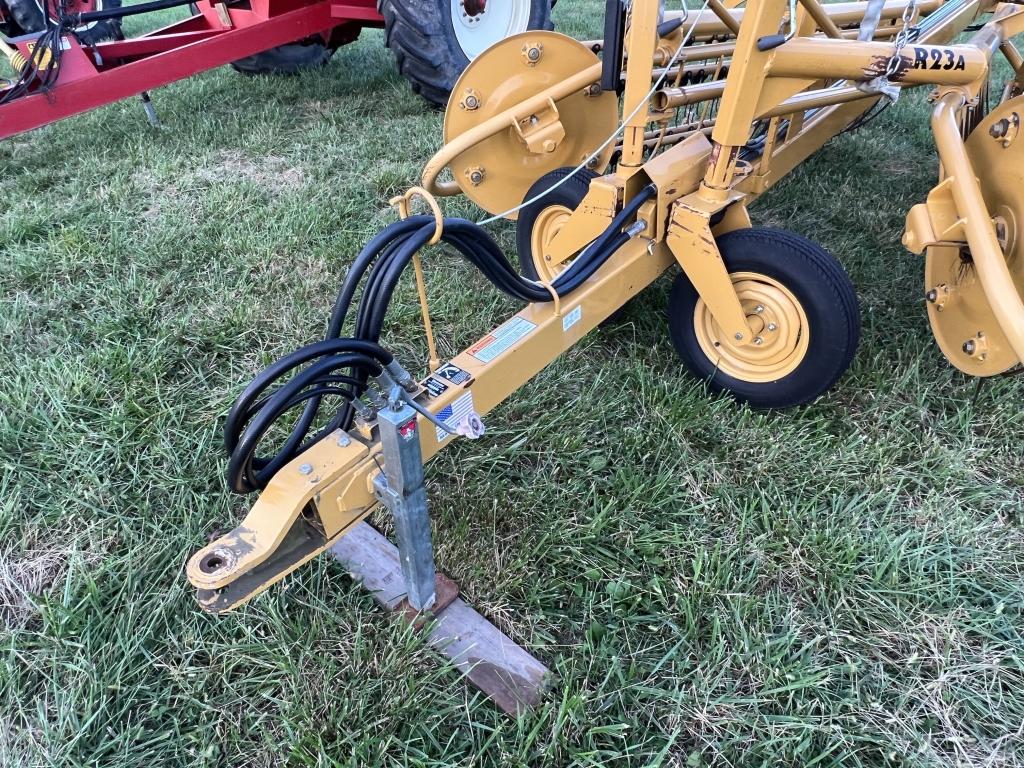 Vermeer R23A hay rake