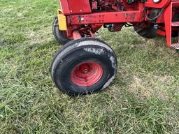 1980 International 1086 2wd tractor