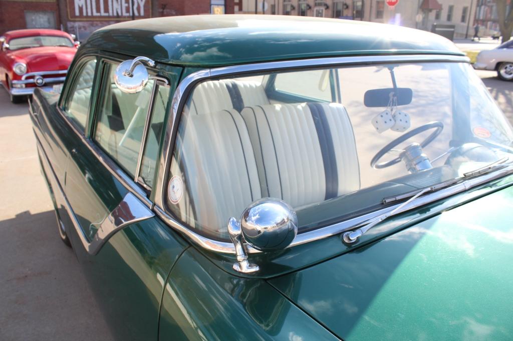 1955 Ford Custom 2-Door Coupe