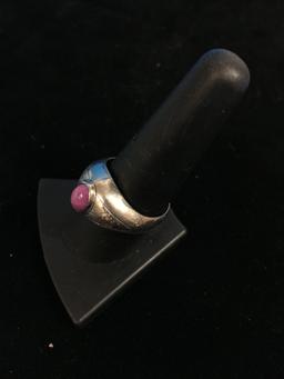 Stunning Sterling Silver Ring W/ Ruby Star Sapphire Gemstone - Size 9.5
