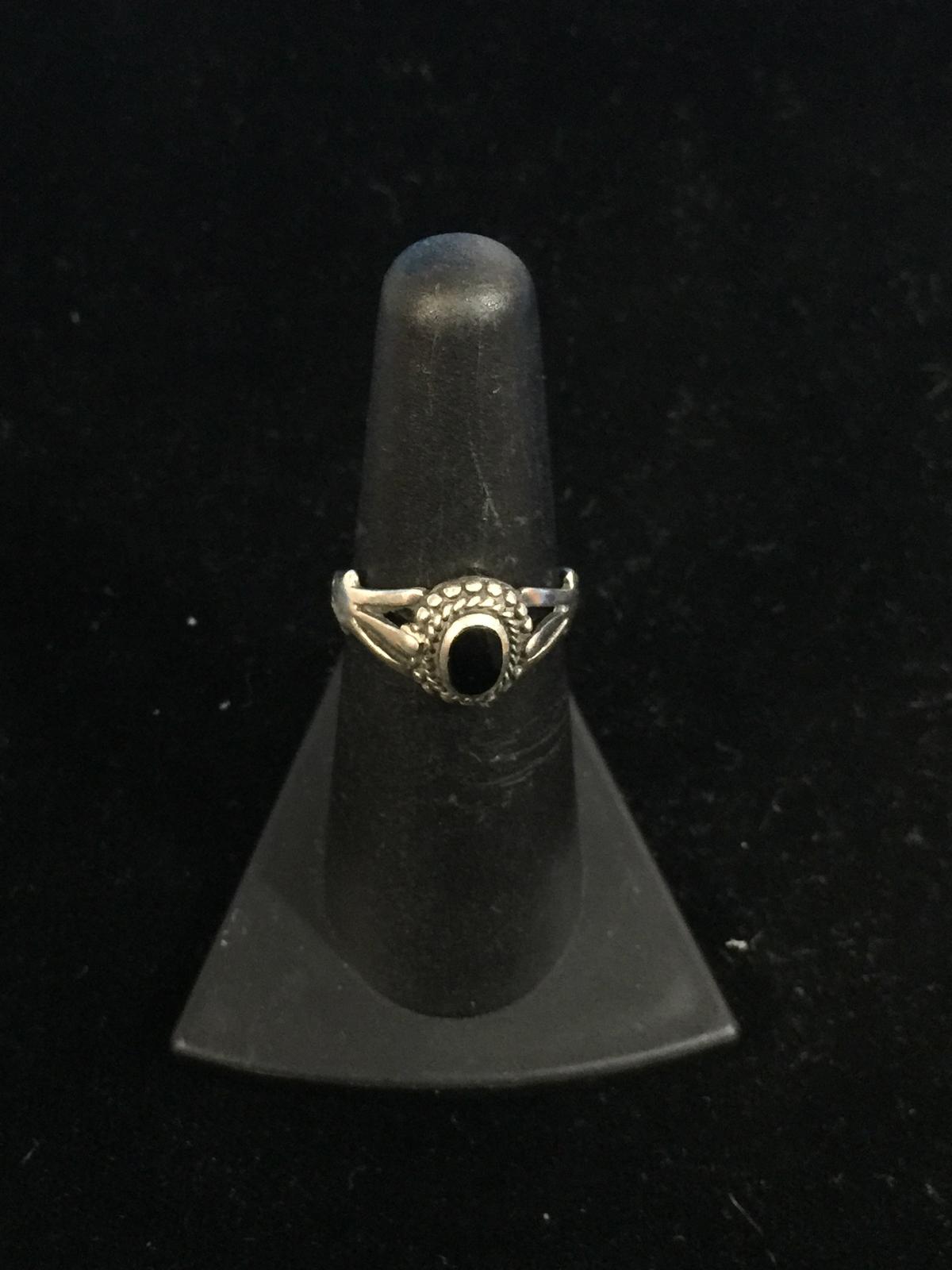 Old Pawn Sterling Silver & Black Onyx Ring - Size 6.5