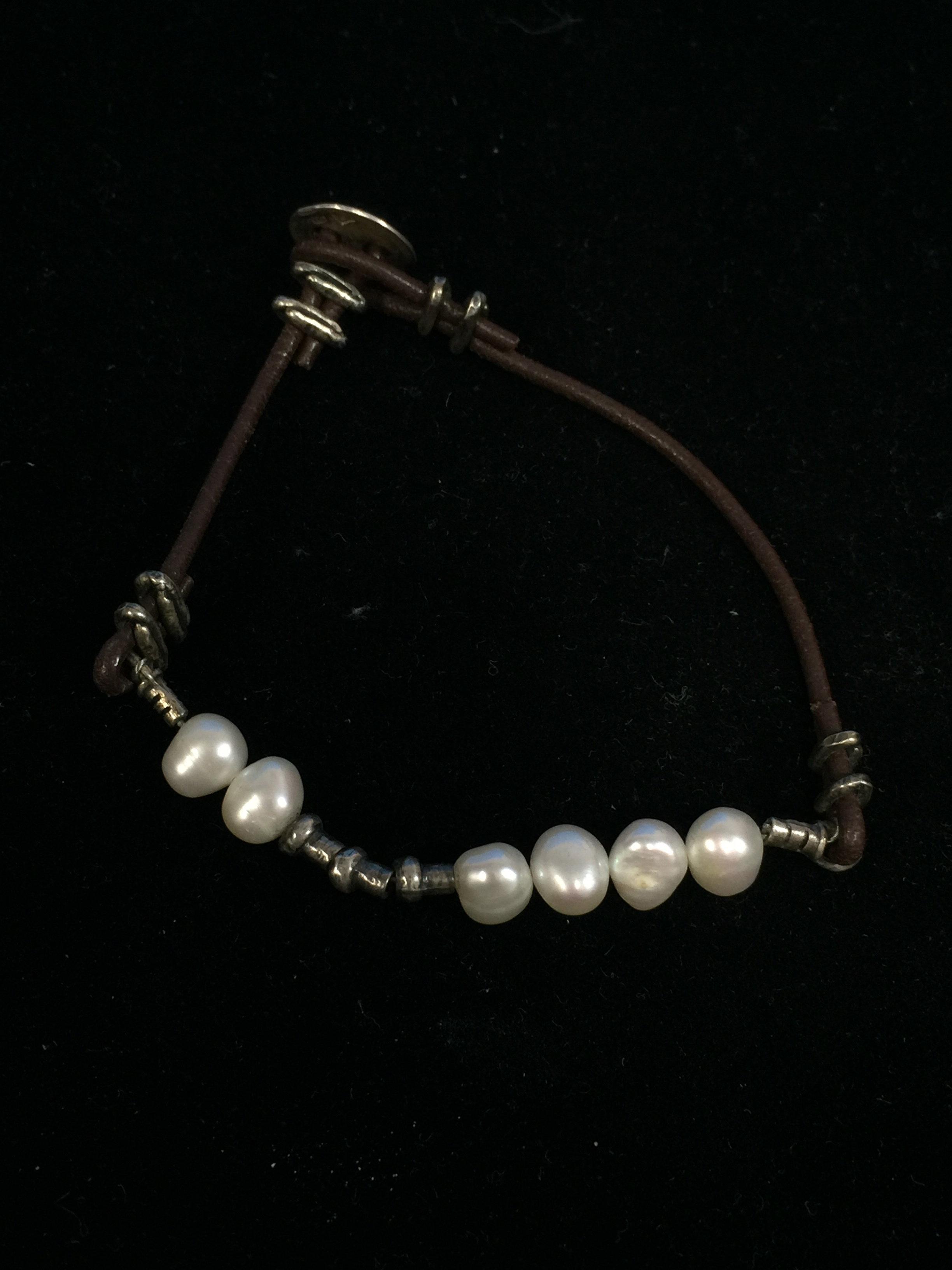 Silpada Modernist Sterling Silver & Pearl Leather 8" Bracelet