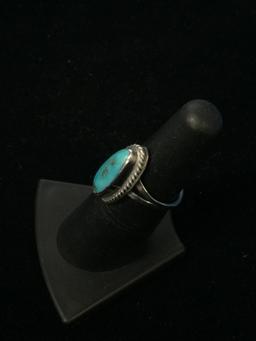 Old Pawn Native American Sterling Silver & Turquoise Ring - Size 5.5
