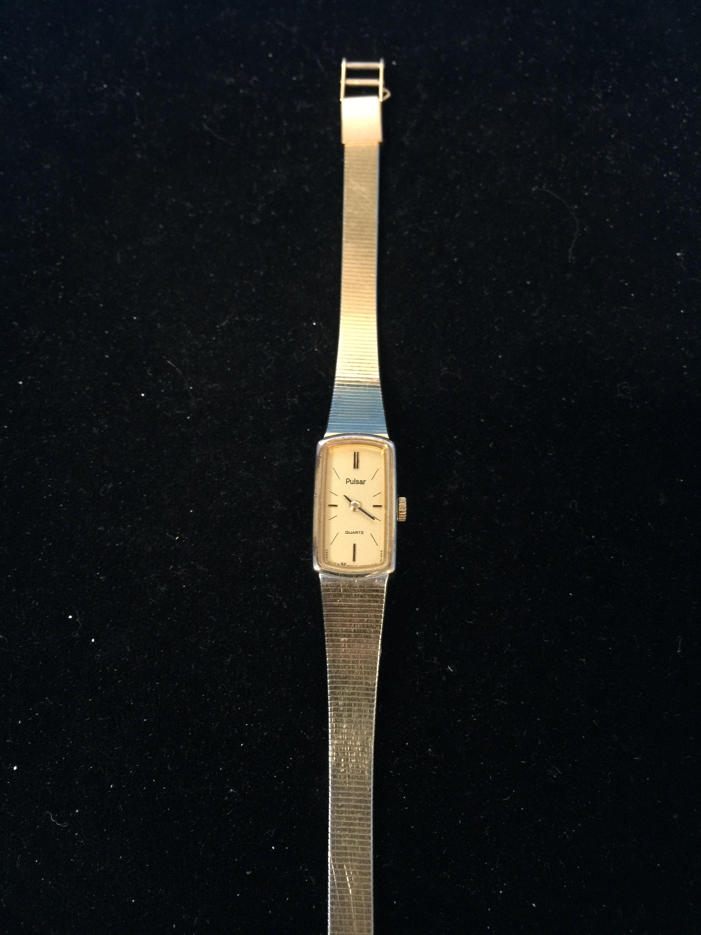 Vintage Women's Gold Tone Pulsar Watch