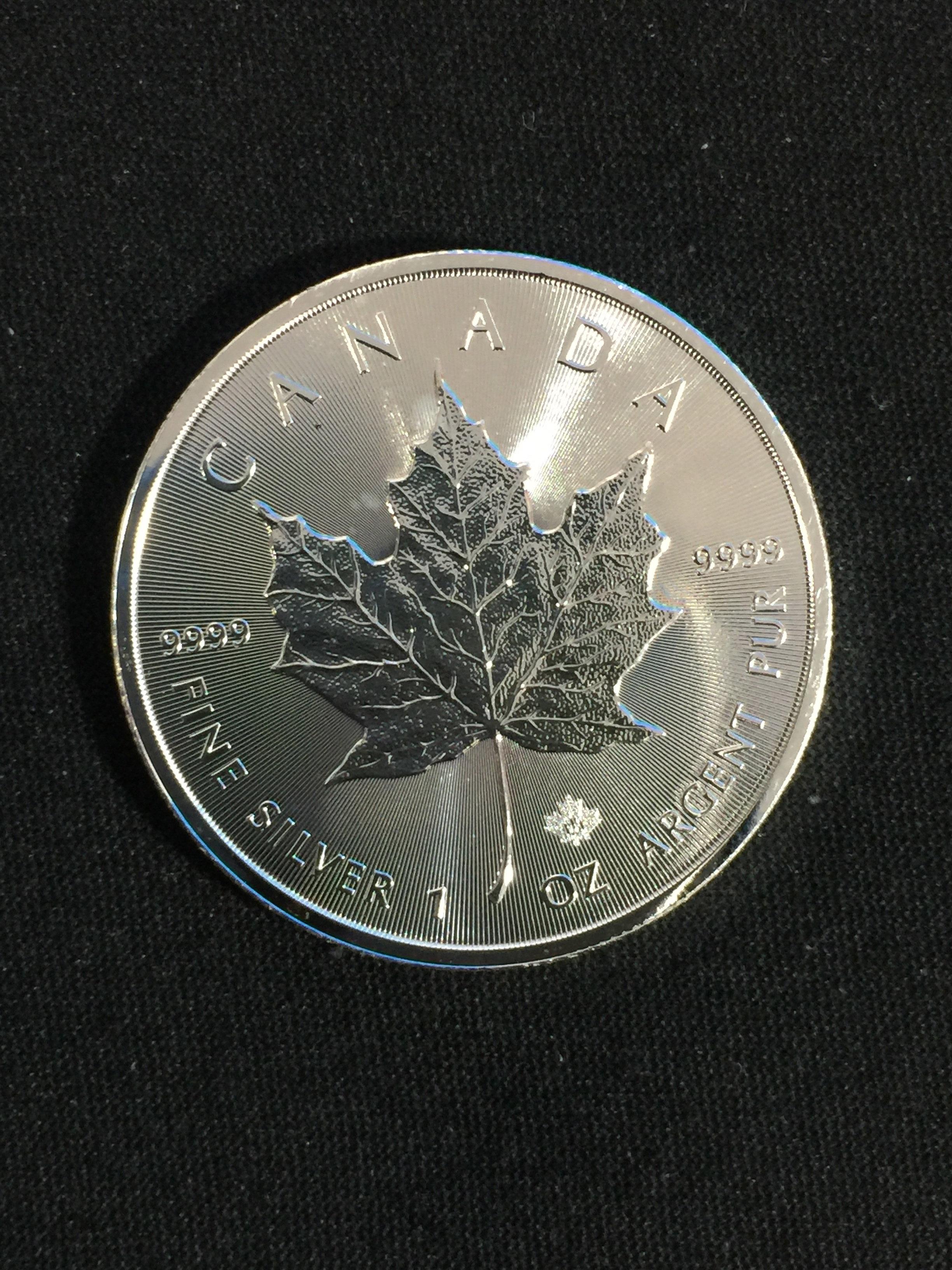 1 Ounce .9999 Extra Fine Silver 2017 Canadian Maple Leaf $5 Bullion Coin