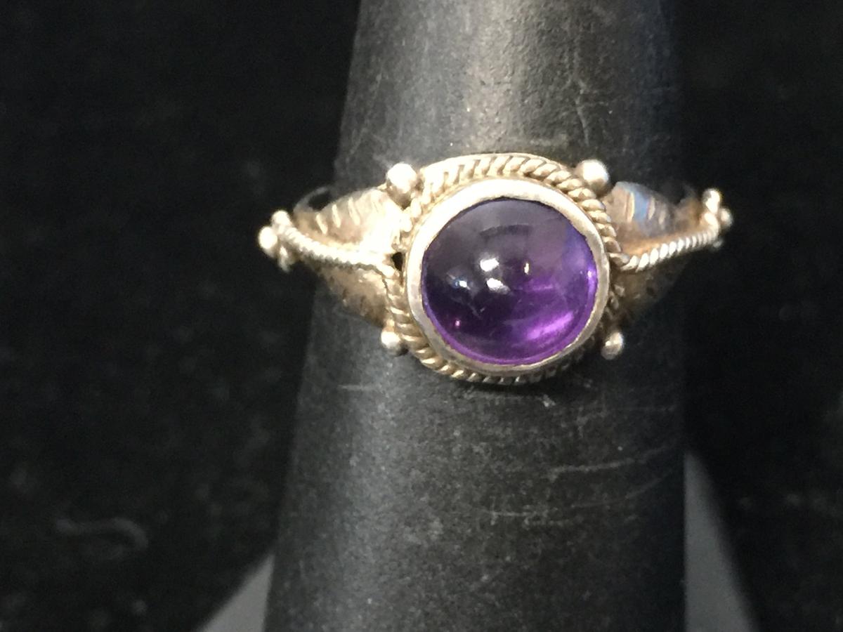 Old Pawn Sterling Silver Leaf Ring W/ Cabachon Amethyst - Size 7