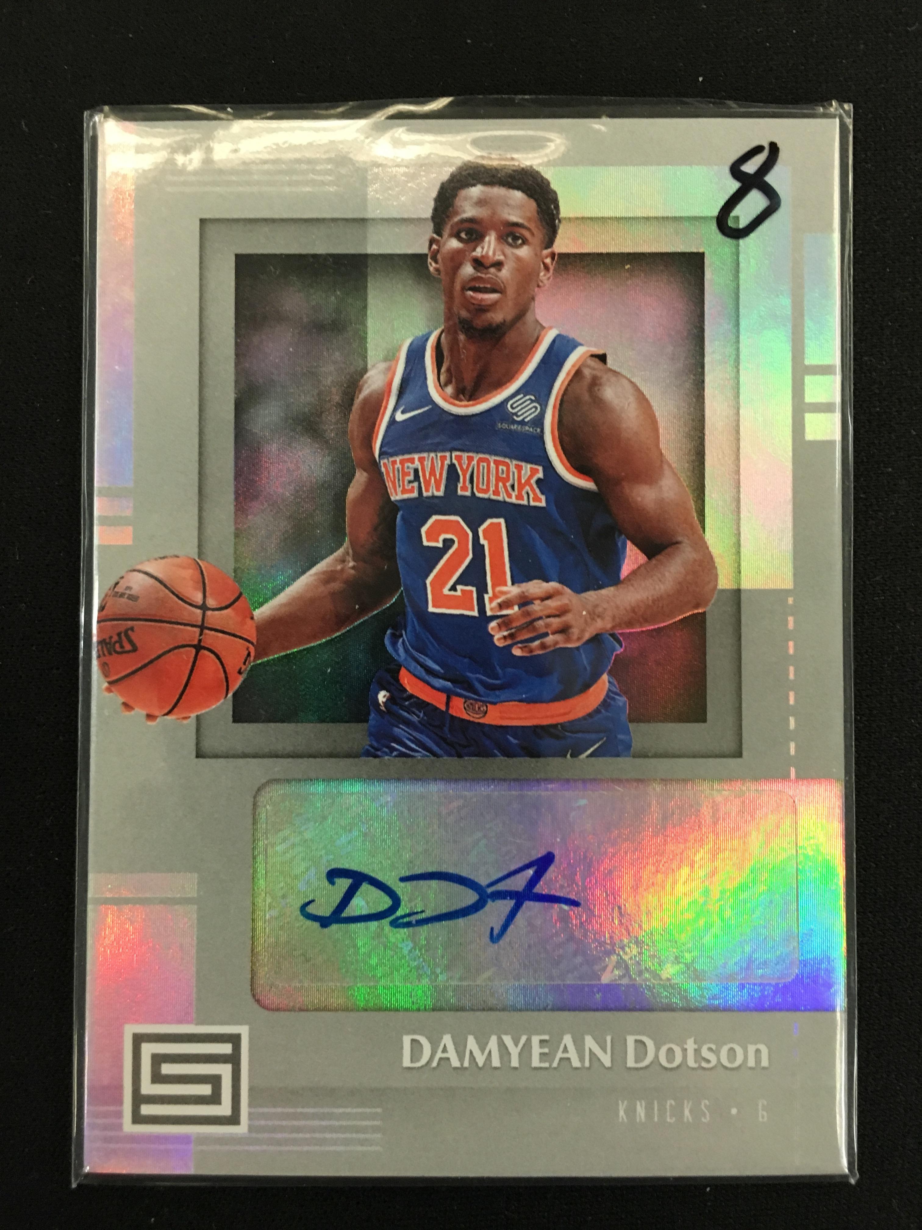 2017-18 Panini Signatures Damyean Dotson Knicks Rookie Autograph Card