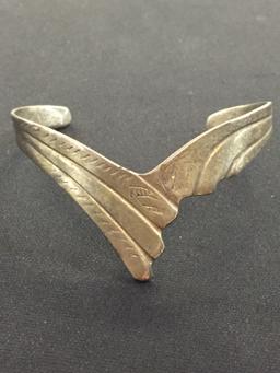 Old Pawn Native American Sterling Silver Cuff Bracelet w/ "Feather" Motif - 25 grams